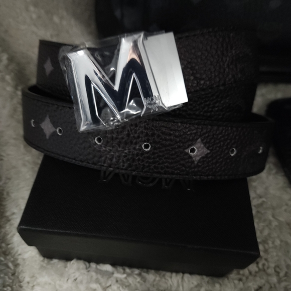 MCM Black and Blue Backpack, Belt, and Cap Set - Picture 4 of 10